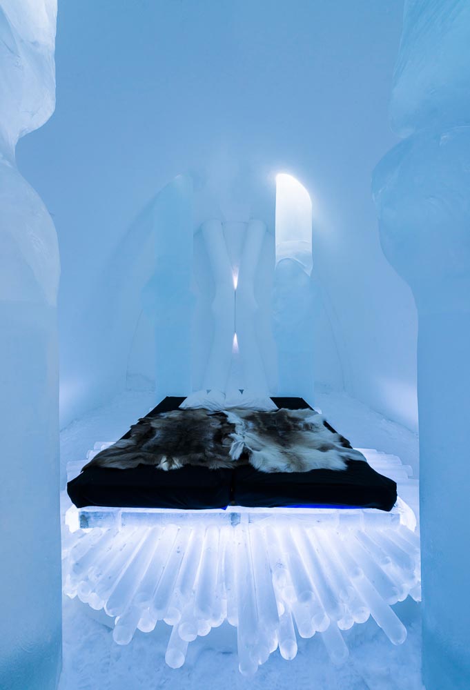 ICEHOTEL art suite YOUR GLANCE by José Carlos Cabello Millán. photo: Christopher Hauser
